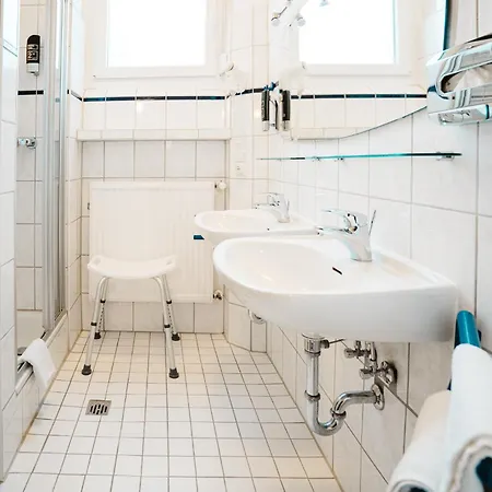 Отель Trip Parkhotel 3*