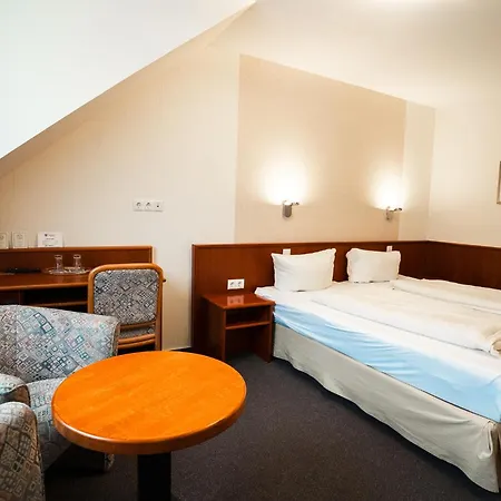 Отель Trip Parkhotel