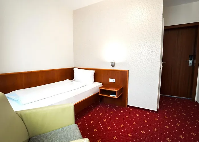 ホテル Trip Parkhotel 3*